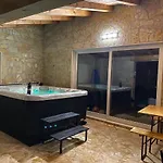 빌라 Mateo With Private Pool 그루다