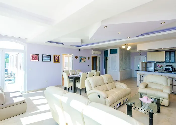 Mateo With Private Pool *