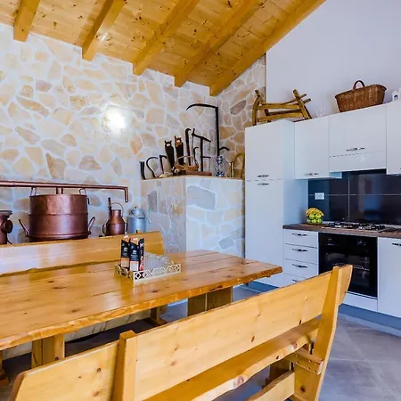 Villa Mateo With Private Pool