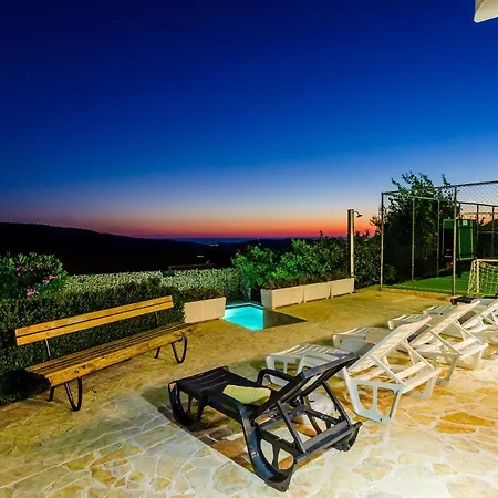 Mateo With Private Pool *