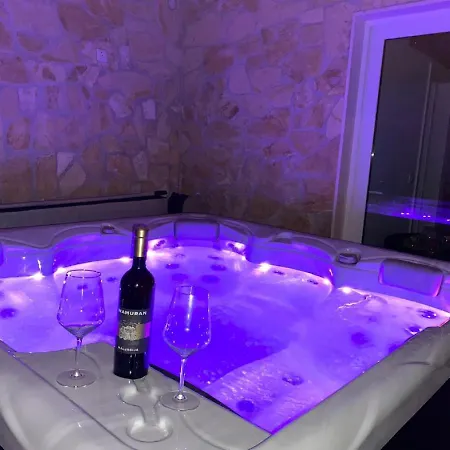 Mateo With Private Pool *